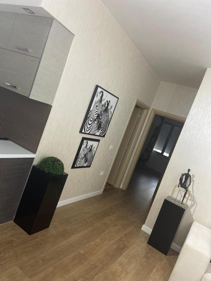 Mb Luxury Apartments Тирана Экстерьер фото