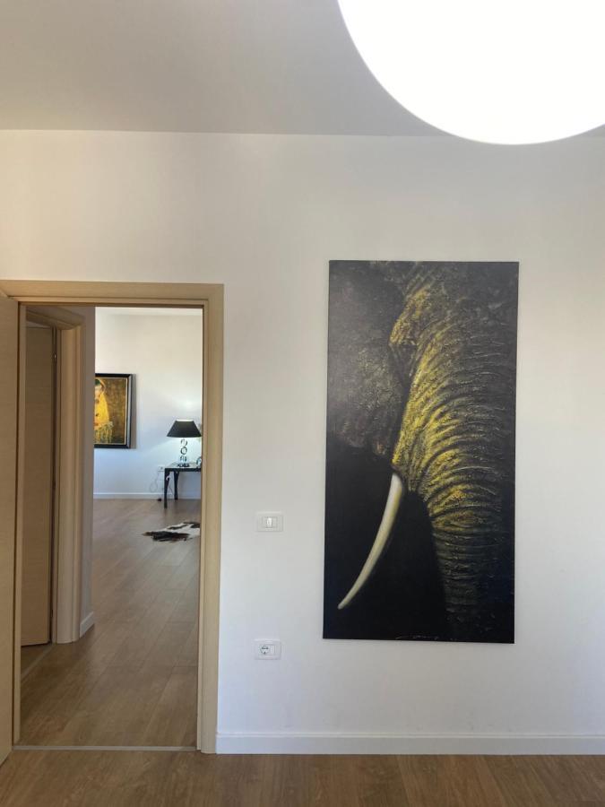 Mb Luxury Apartments Тирана Экстерьер фото